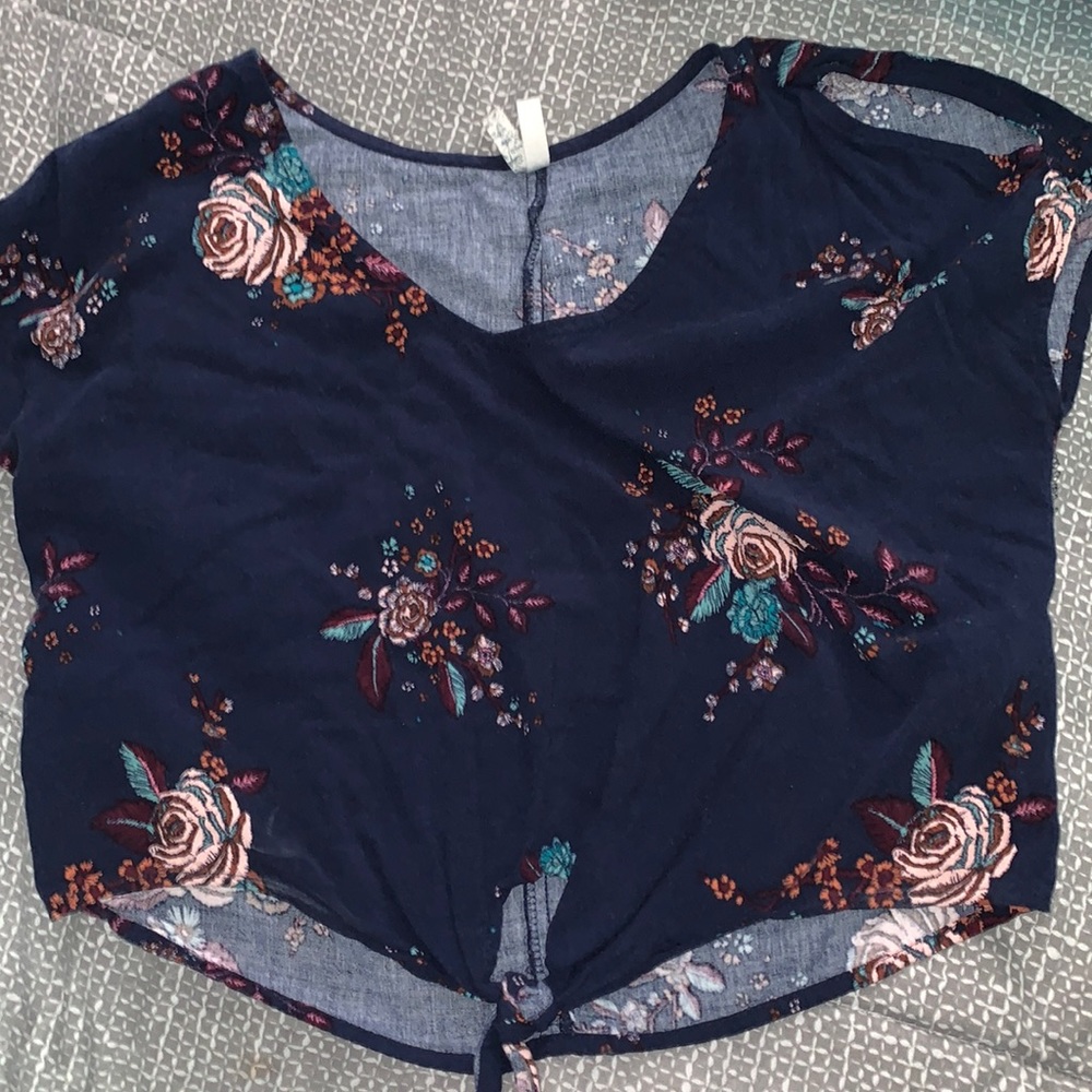 Blue crop top